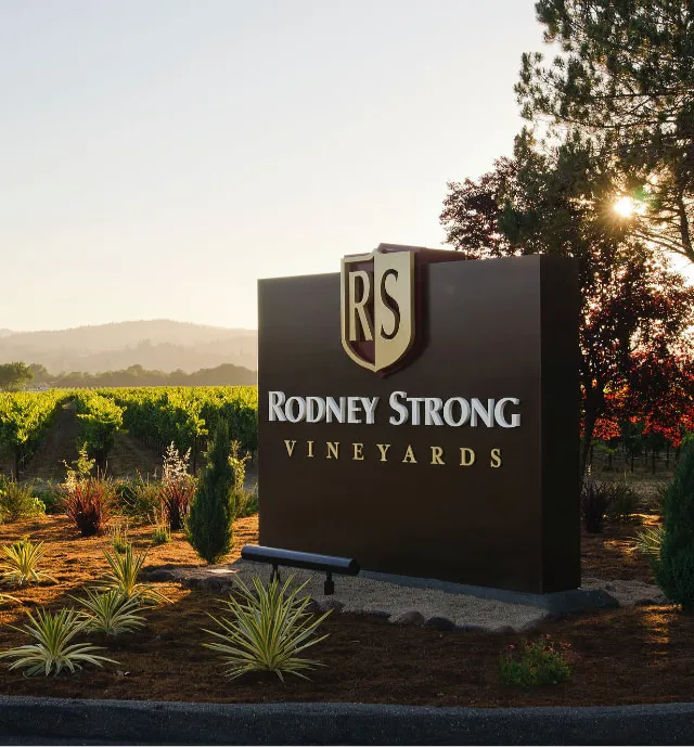 Rodney Strong Entrance Sign